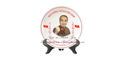 Chuyên in logo trên đĩa sứ biểu trưng - In ảnh đĩa sứ lưu niệm Bát Tràng
