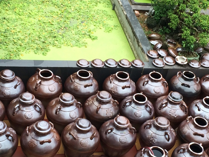 Văn hóa uống rượu dùng chum của người Việt đã có từ lâu đời 