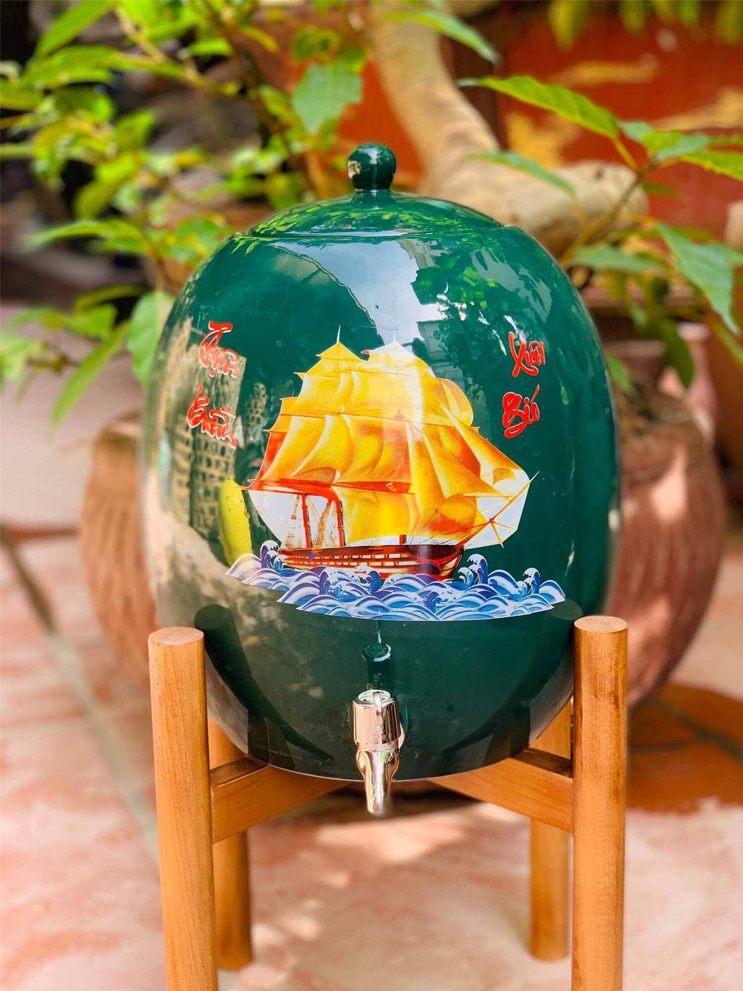 Cửa hàng bán bình đựng nước bằng gốm sứ vòi vặn inox cao cấp, chất lượng tại bát tràng