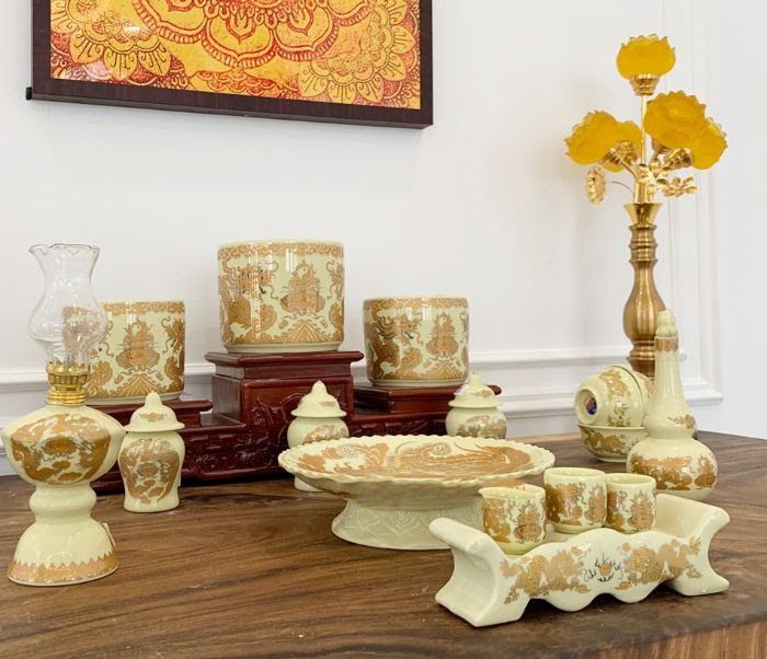 Bộ đồ thờ vàng kim đẹp Bộ đồ thờ vàng kim đẹp