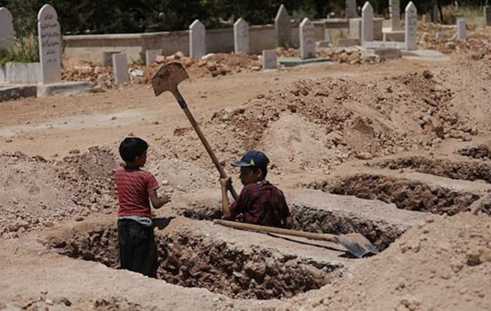 Cách chọn kích thước đào huyệt mộ phù hợp với quan quách