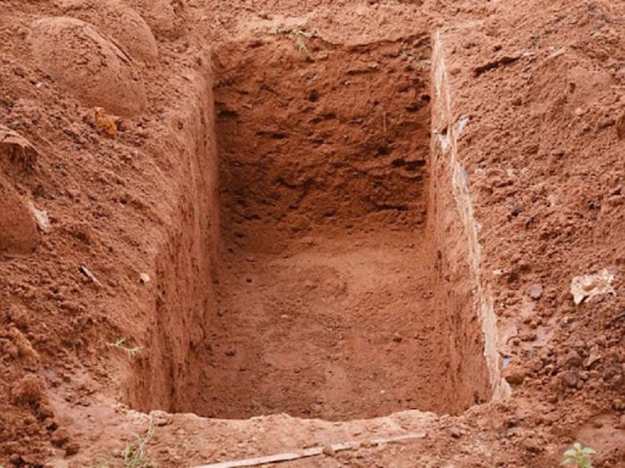 Kích thước đào huyệt mộ nên tìm đọc