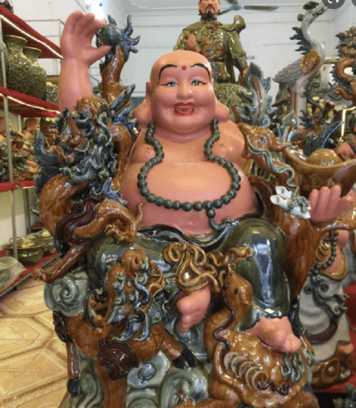 Đặc điểm tượng Phật Di Lặc bằng sứ
