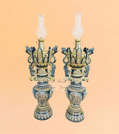 Bộ đèn dầu thờ hoa văn khắc nổi gốm sứ Bát Tràng cao cấp, tinh xảo