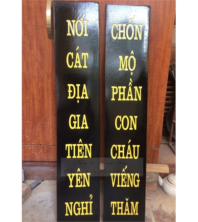 Địa chỉ in bia mộ câu đối theo yêu cầu gốm Bát Tràng cao cấp, chất lượng dày dặn