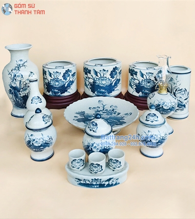 Mua bộ đồ thờ men tràm cổ ban gia tiên vẽ hoa sen sắc nét, tỉ mỉ
